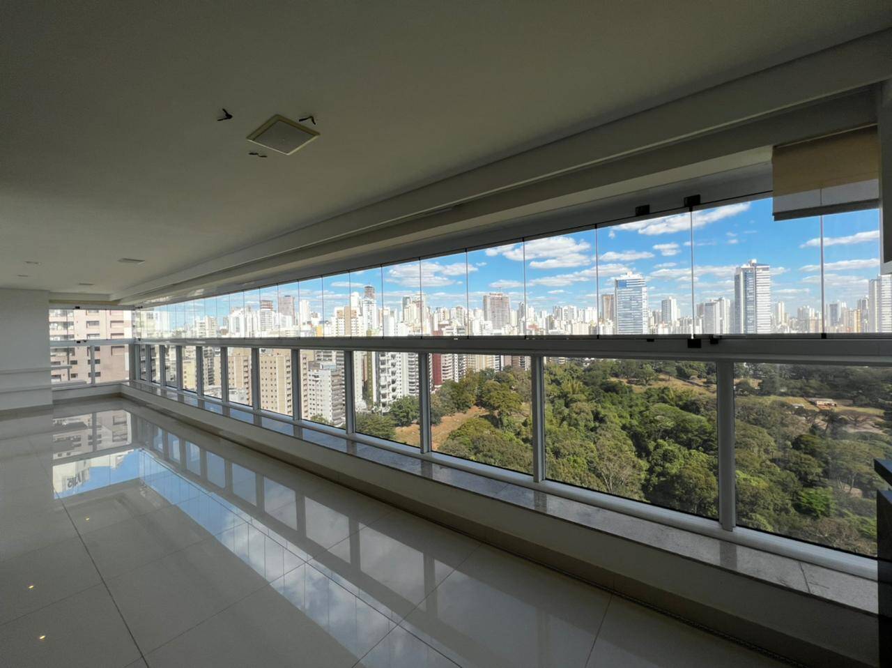 Apartamento, 3 quartos, 305 m² - Foto 1