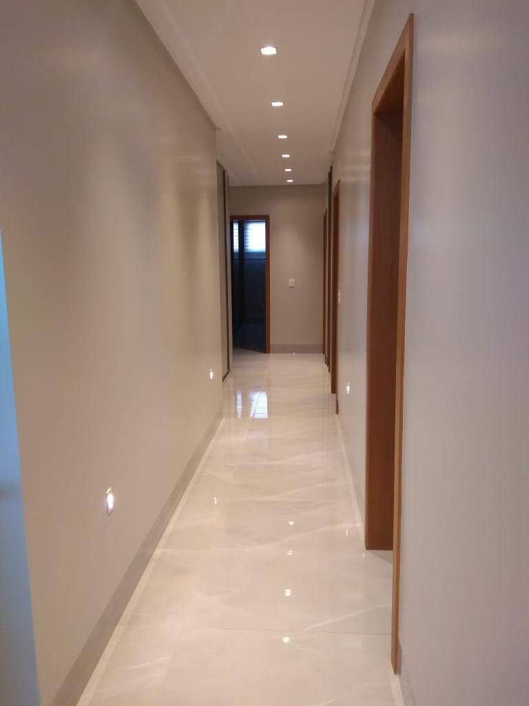Casa à venda com 4 quartos, 269m² - Foto 19