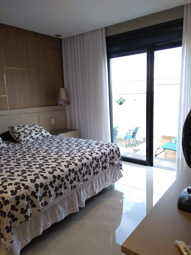Casa à venda com 4 quartos, 269m² - Foto 31