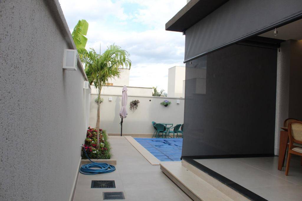 Casa à venda com 4 quartos, 269m² - Foto 41