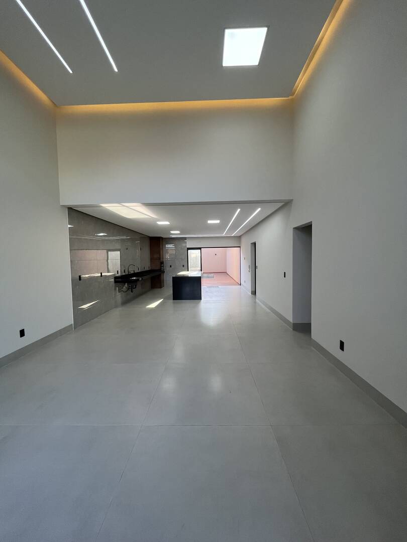 Casa à venda com 3 quartos, 200m² - Foto 27