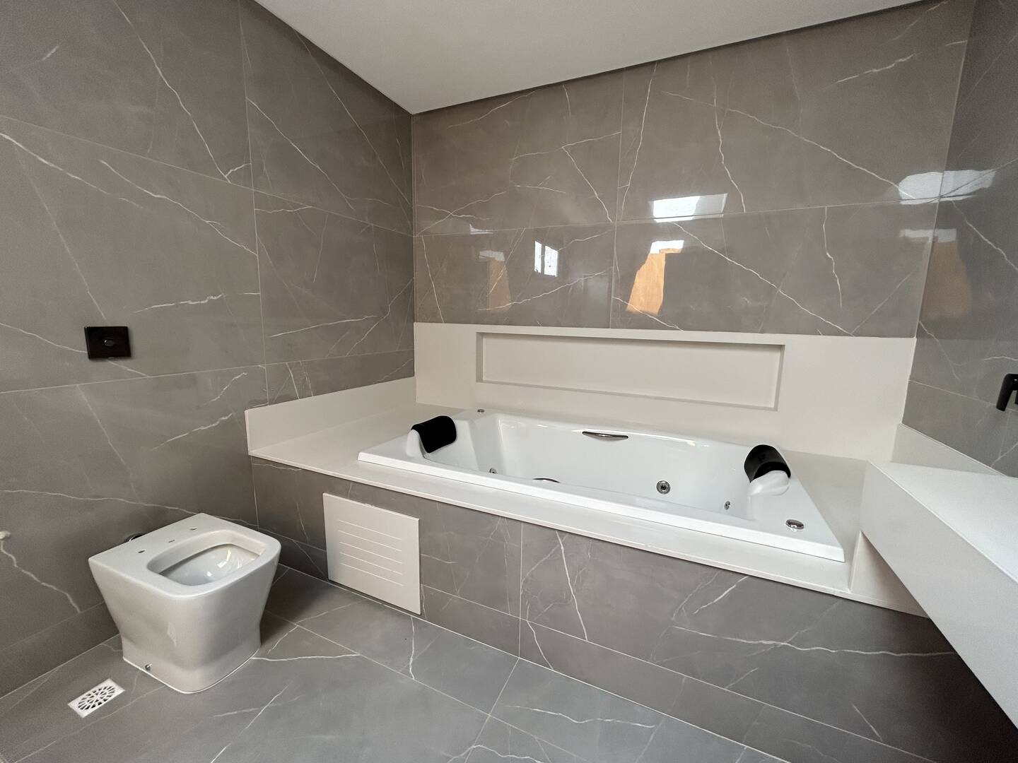 Casa à venda com 4 quartos, 453m² - Foto 27
