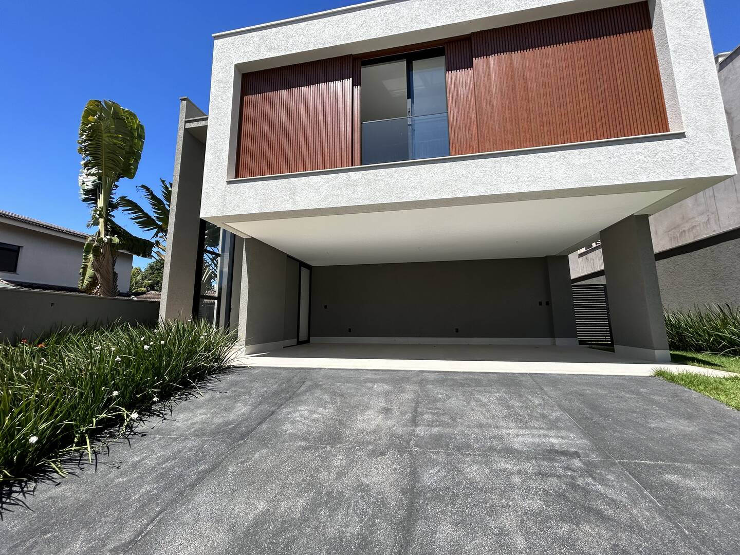 Casa à venda com 4 quartos, 453m² - Foto 1