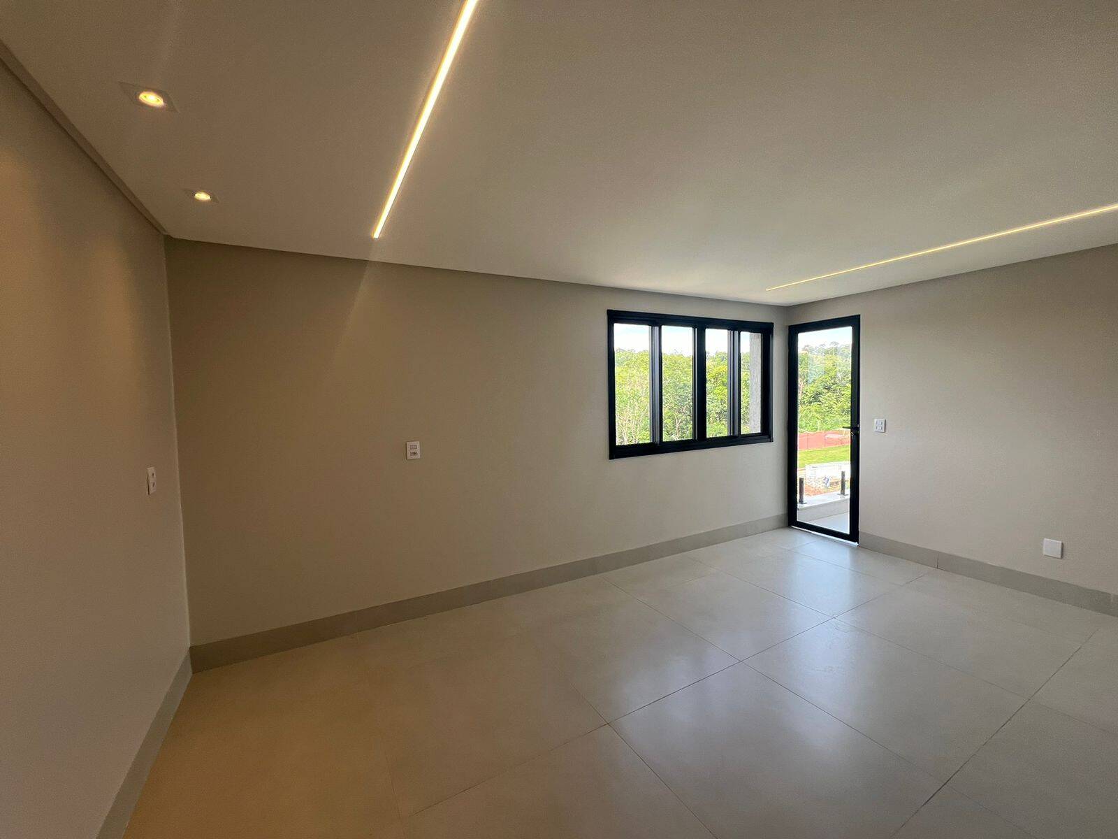 Casa à venda com 3 quartos, 254m² - Foto 10
