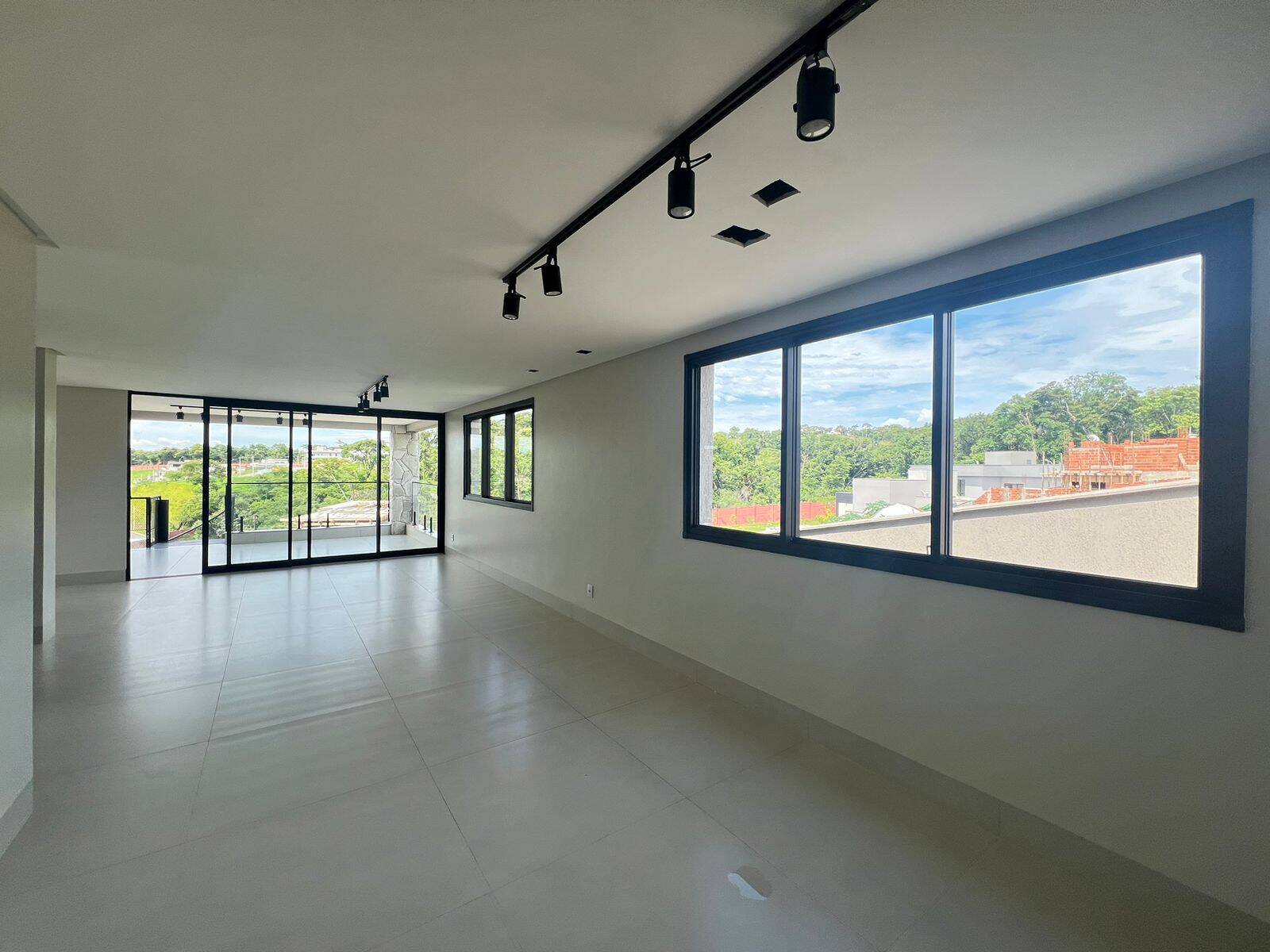 Casa à venda com 3 quartos, 254m² - Foto 29