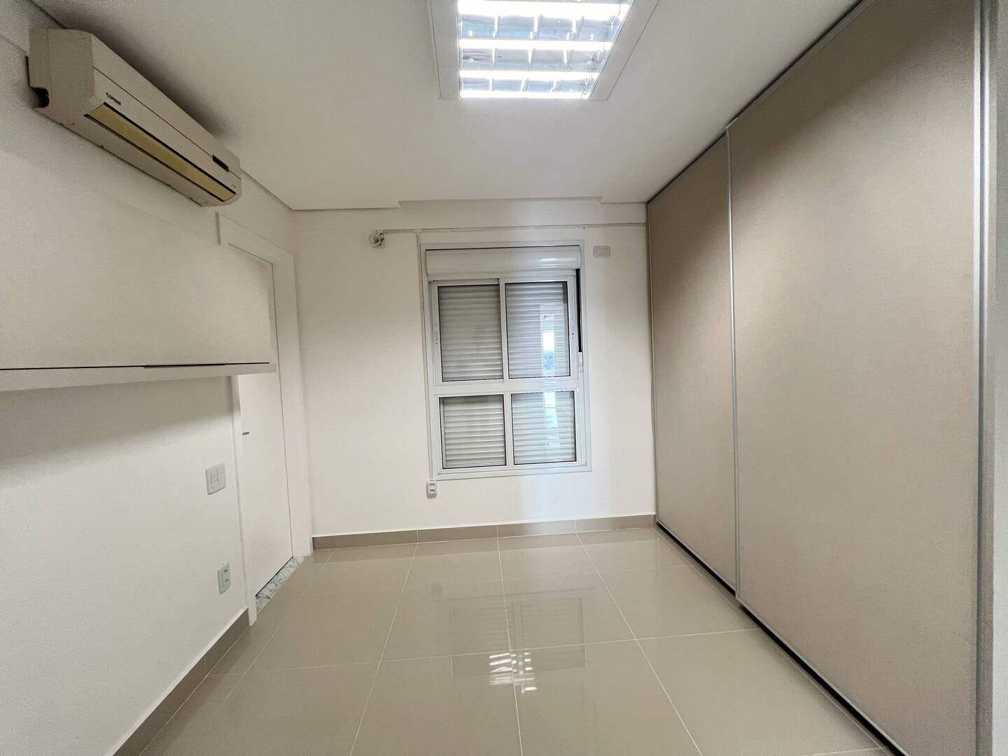 Apartamento à venda com 3 quartos, 207m² - Foto 17