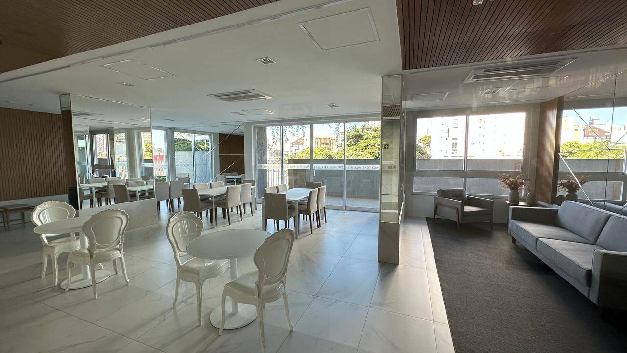 Apartamento à venda com 3 quartos, 99m² - Foto 17