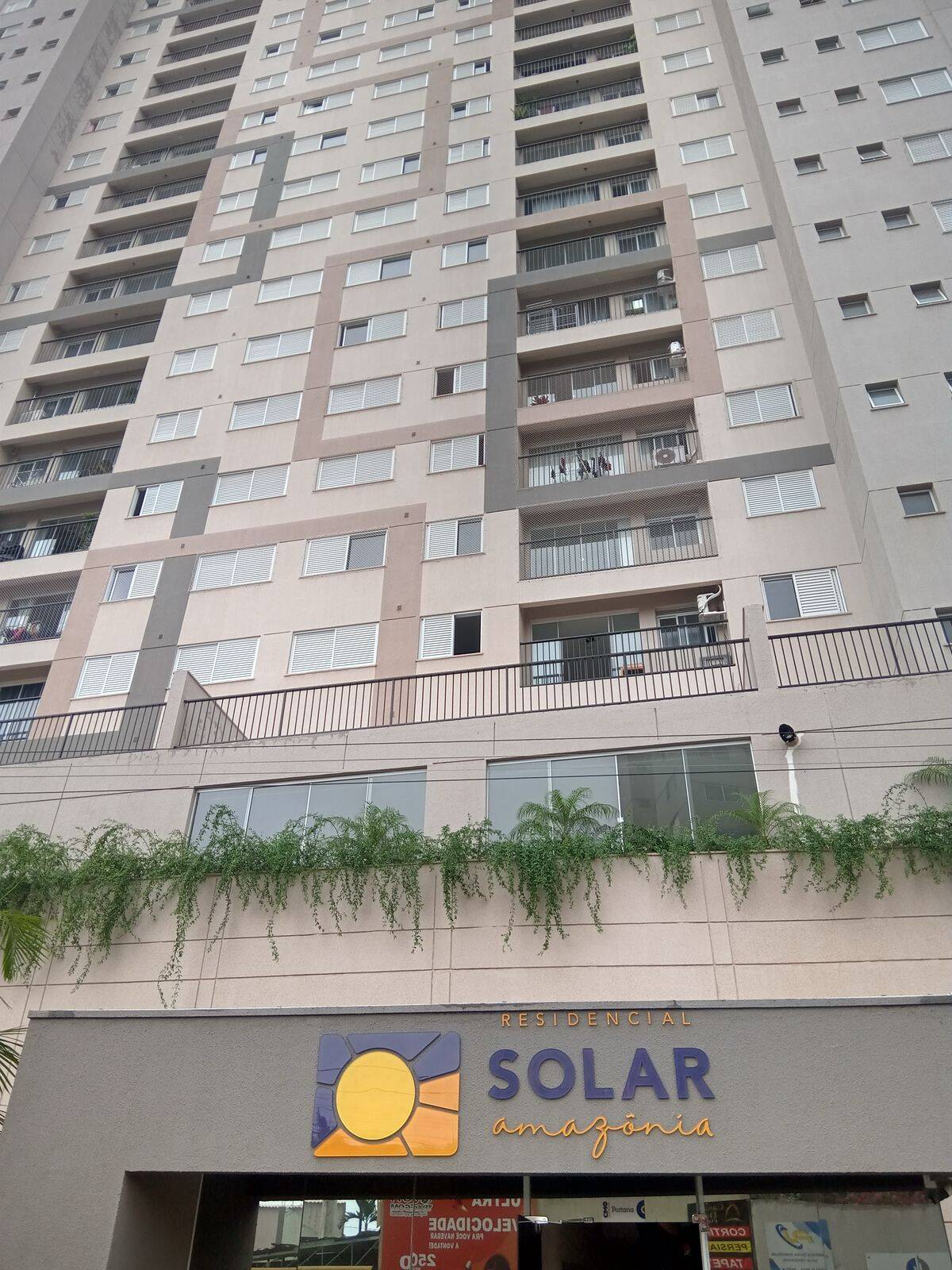 Apartamento à venda com 3 quartos, 76m² - Foto 1