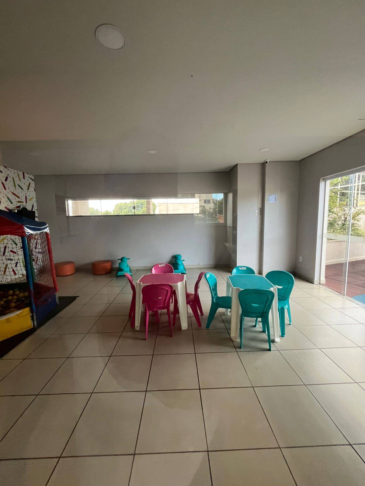 Apartamento à venda com 3 quartos, 76m² - Foto 11