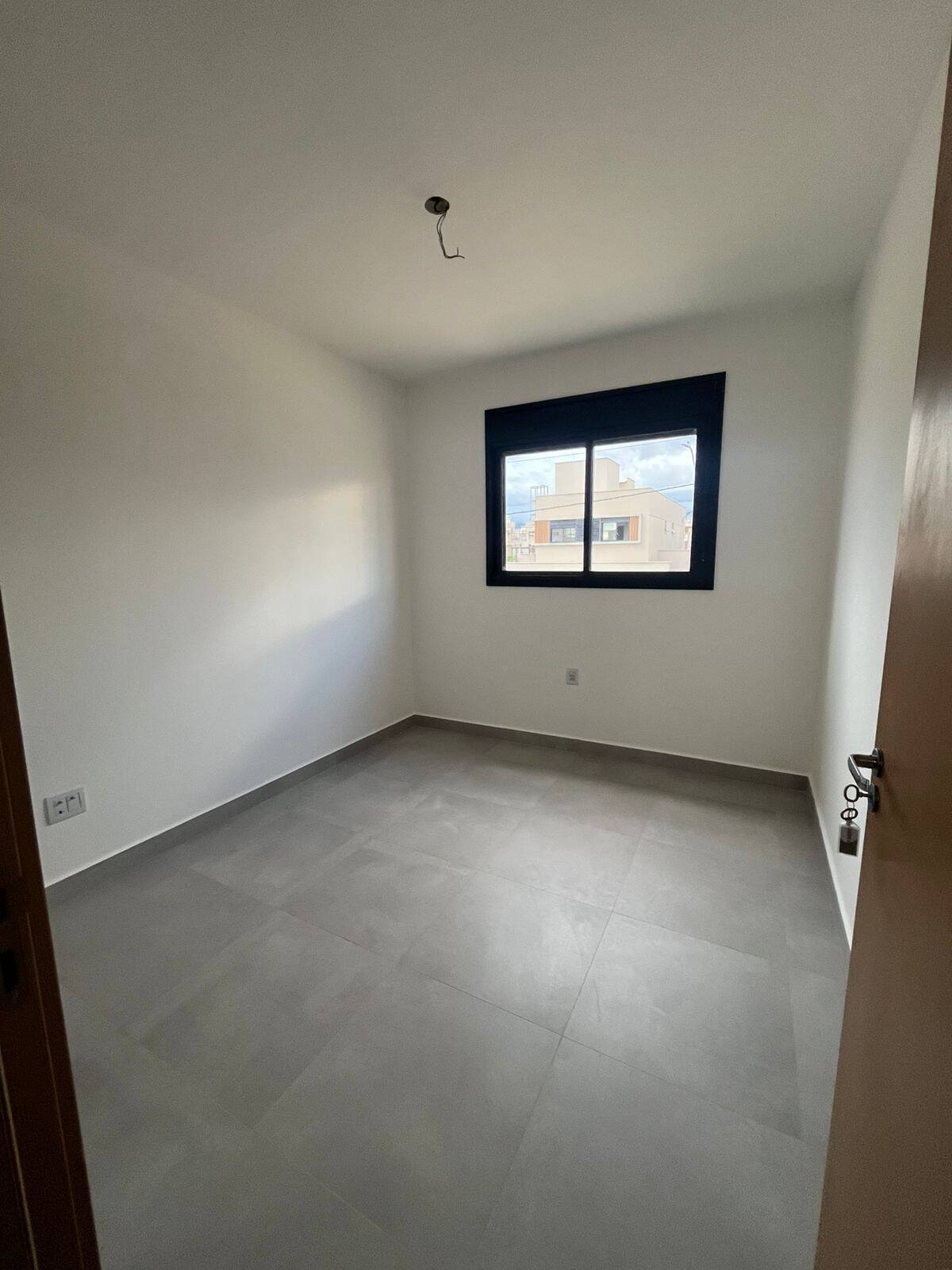 Casa à venda com 4 quartos, 181m² - Foto 13