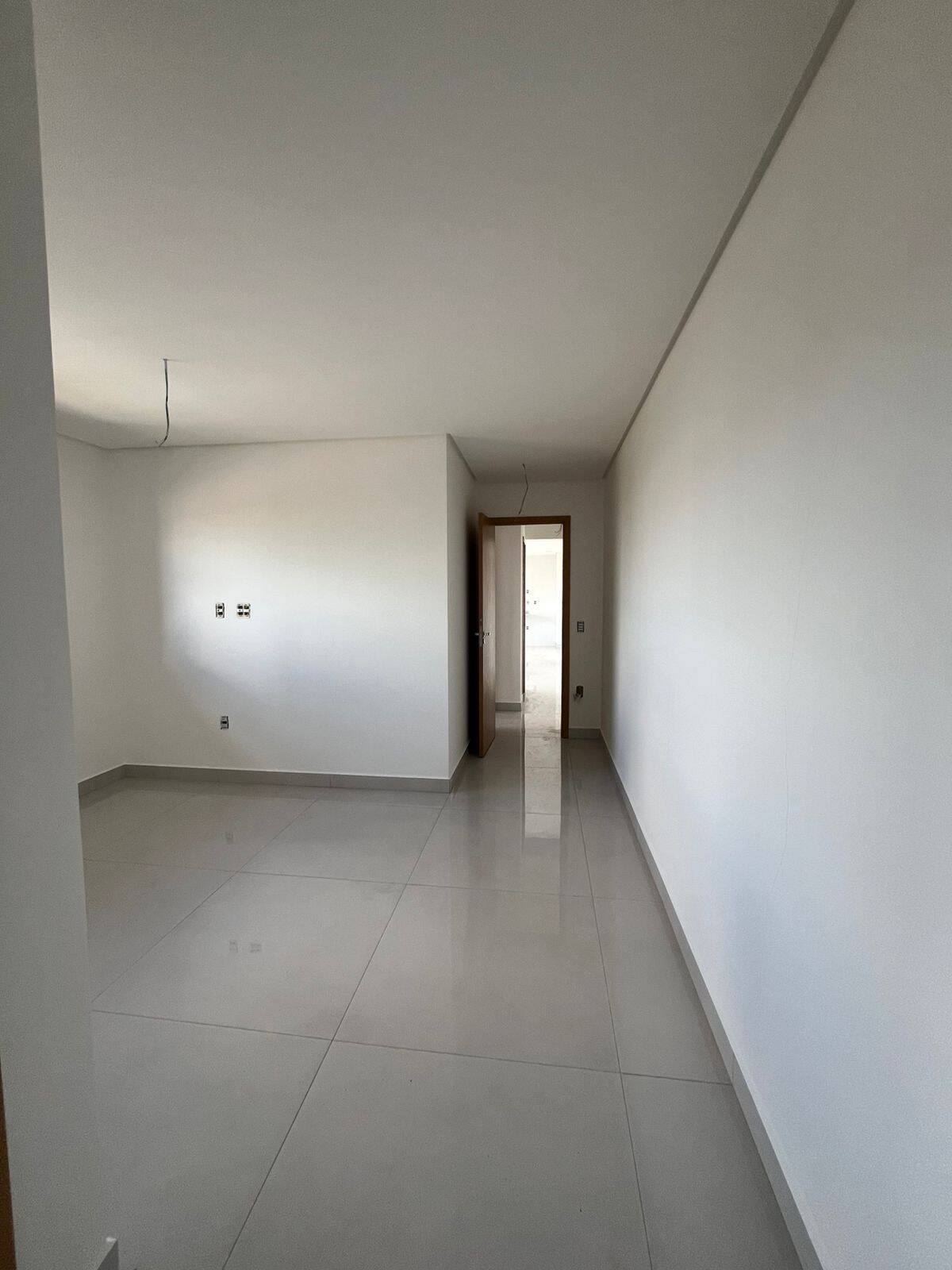 Apartamento à venda com 2 quartos, 75m² - Foto 13