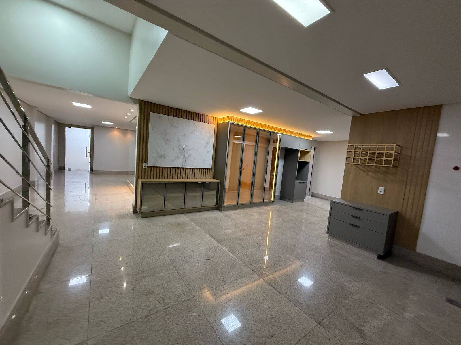 Sobrado para alugar com 3 quartos - Foto 2