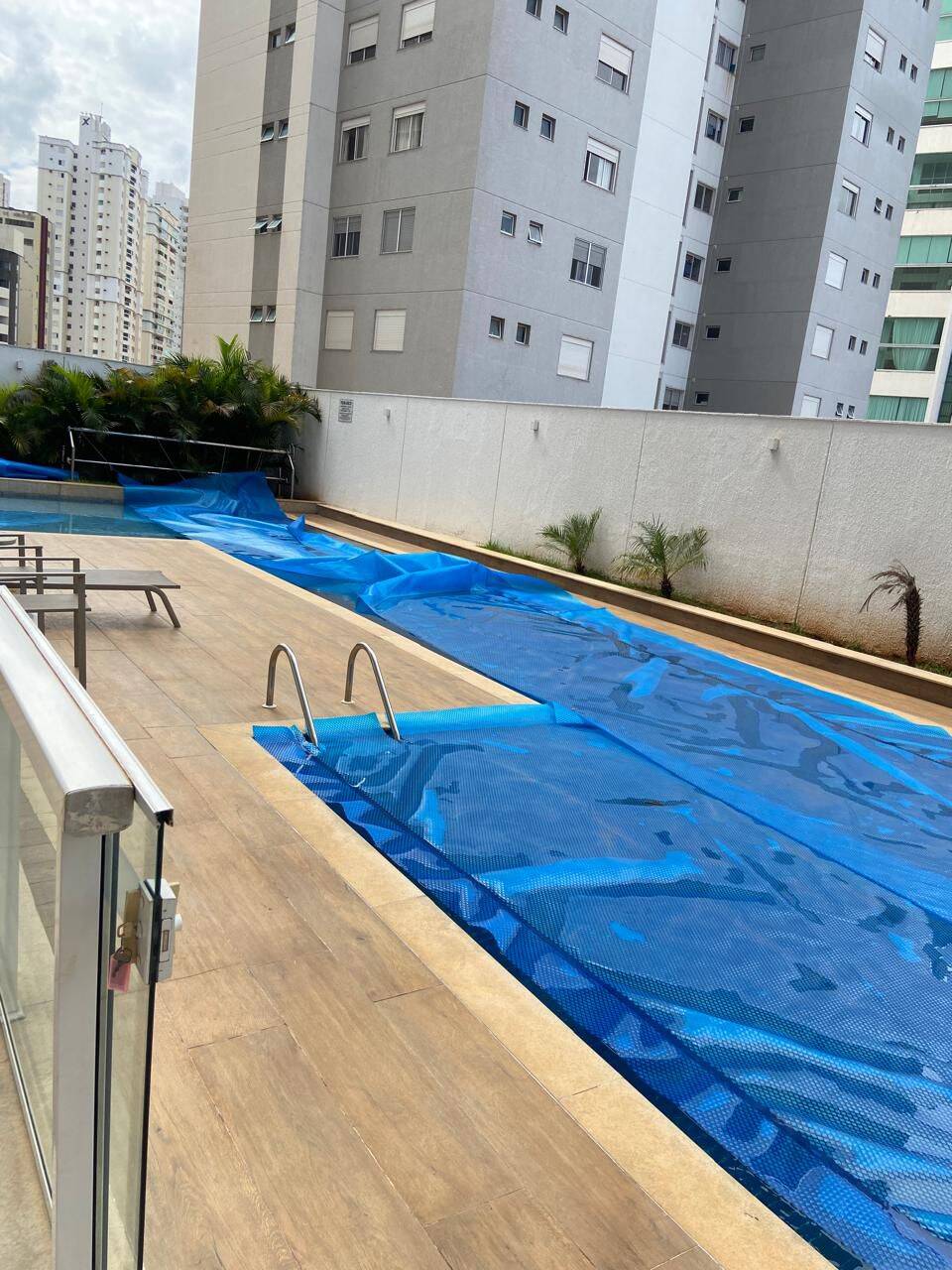 Apartamento para alugar com 3 quartos, 111m² - Foto 2