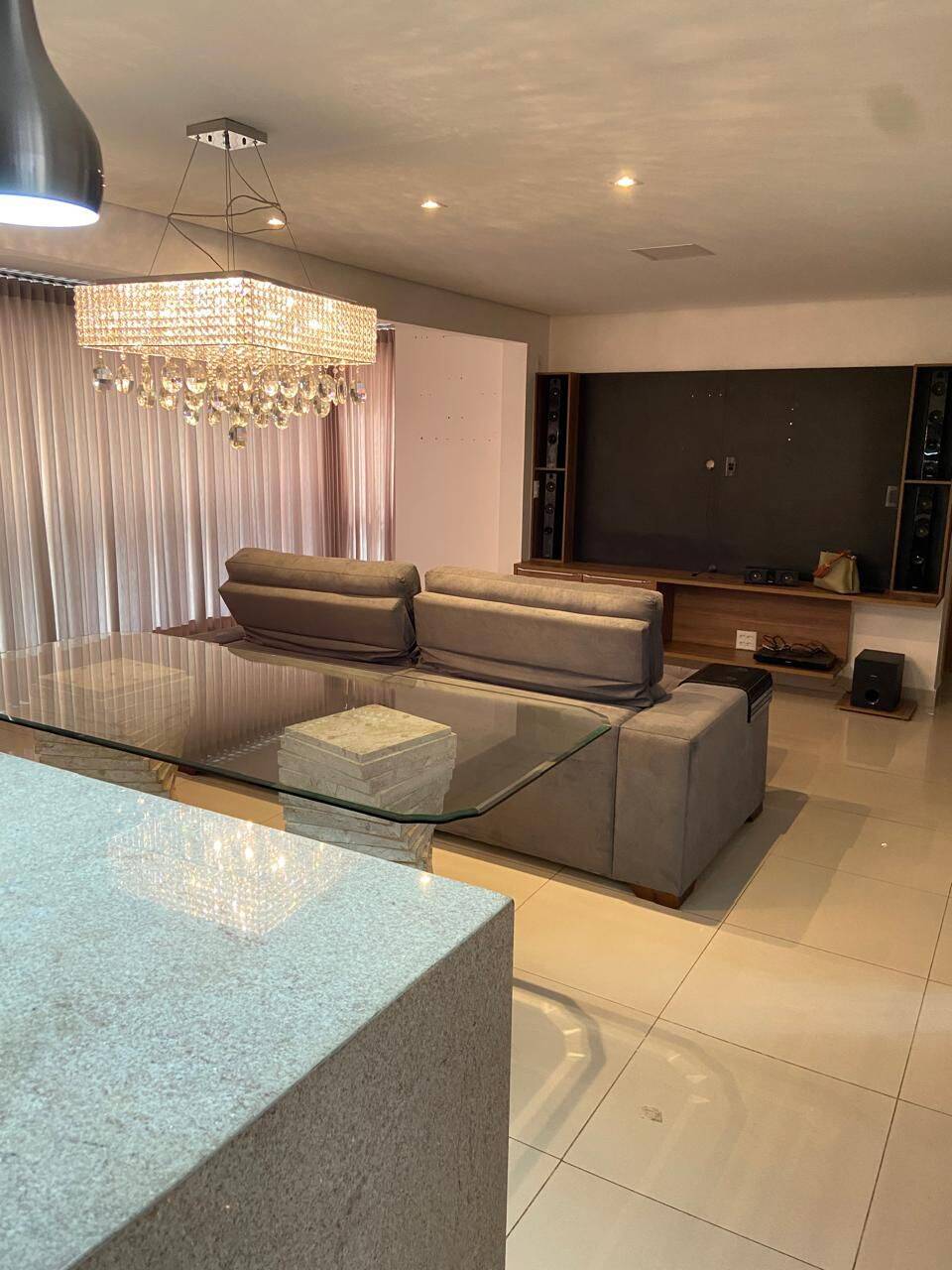 Apartamento para alugar com 3 quartos, 111m² - Foto 6