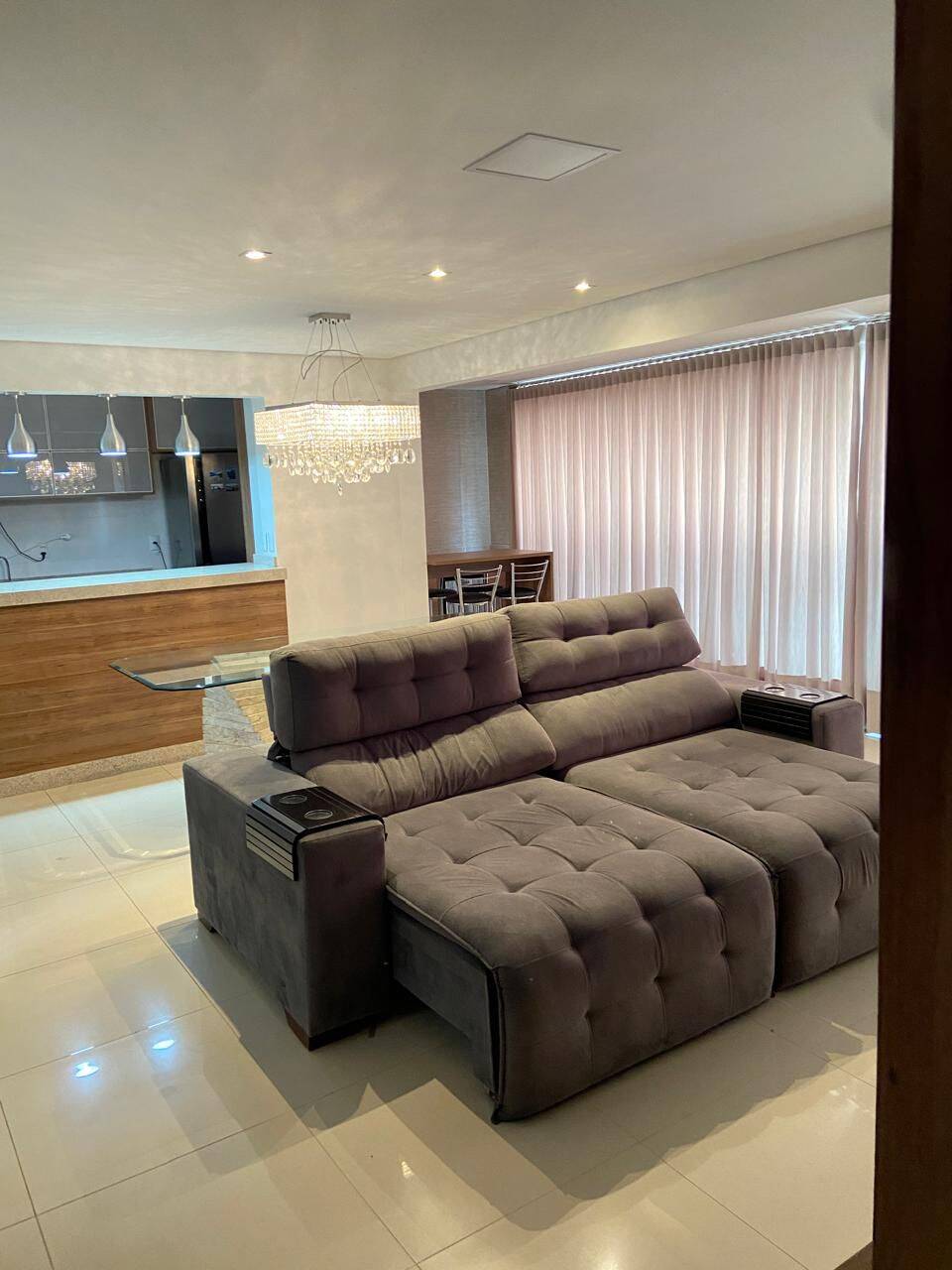 Apartamento para alugar com 3 quartos, 111m² - Foto 14