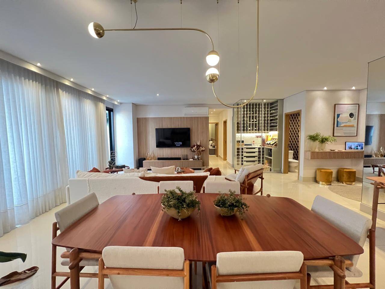 Apartamento, 3 quartos, 157 m² - Foto 1