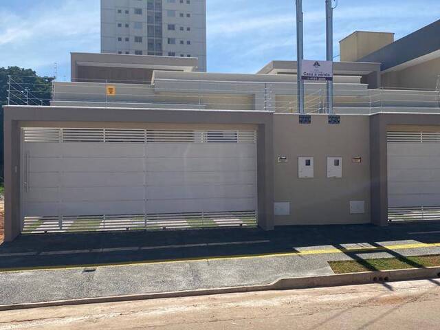 #145 - Casa para Venda em Goiânia - GO - 2