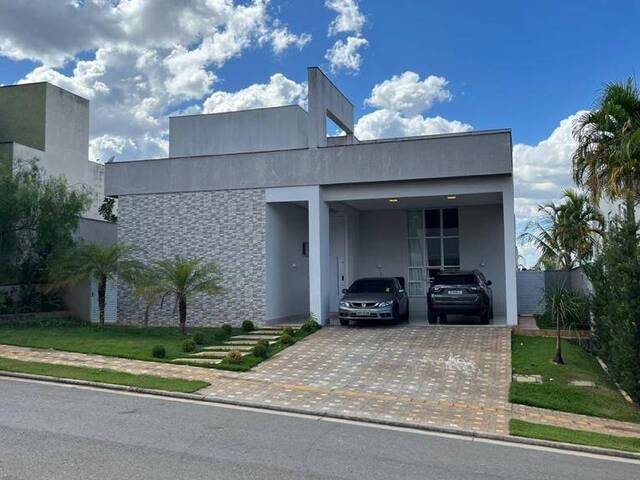 #148 - Casa para Venda em Goiânia - GO