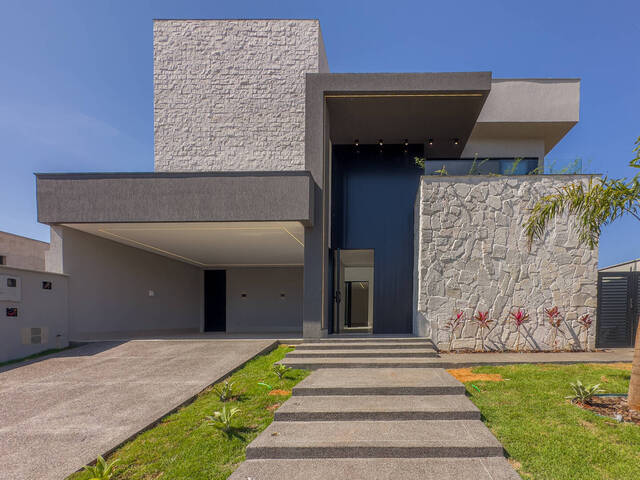 #228 - Casa para Venda em Goiânia - GO - 1