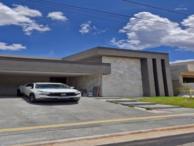 #240 - Casa para Venda em Senador Canedo - GO - 2