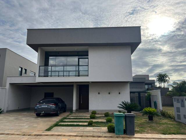 #242 - Casa para Venda em Goiânia - GO