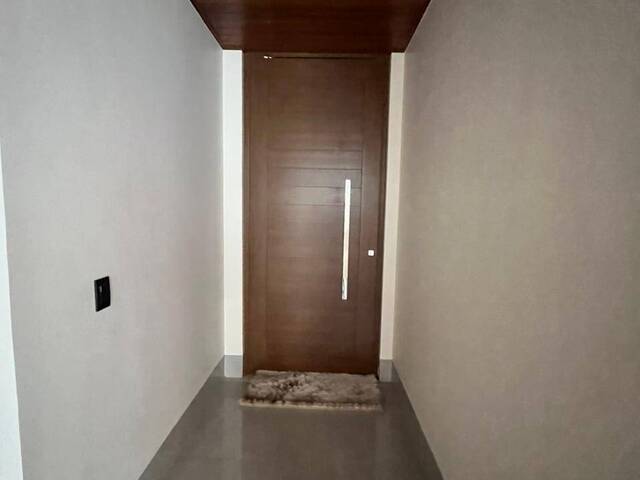 #242 - Casa para Venda em Goiânia - GO