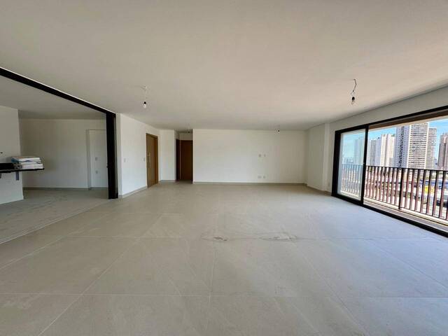 Apartamento para Venda em Goiânia - 3