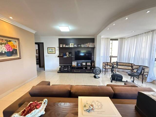 #252 - Apartamento para Venda em Goiânia - GO