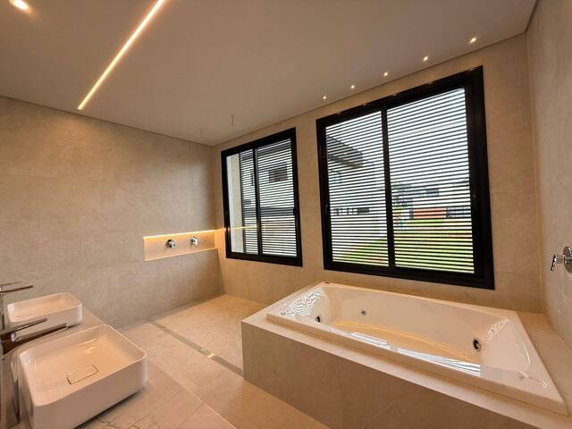 Casa para Venda em Goiânia - 3